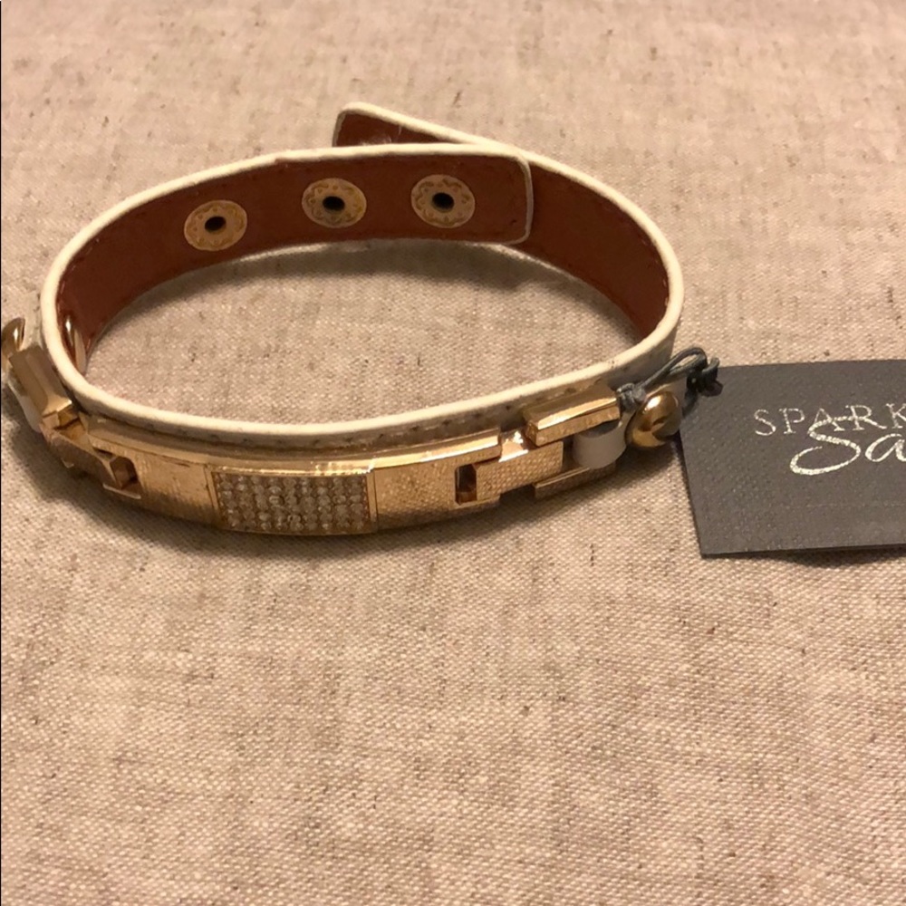 Bracelet